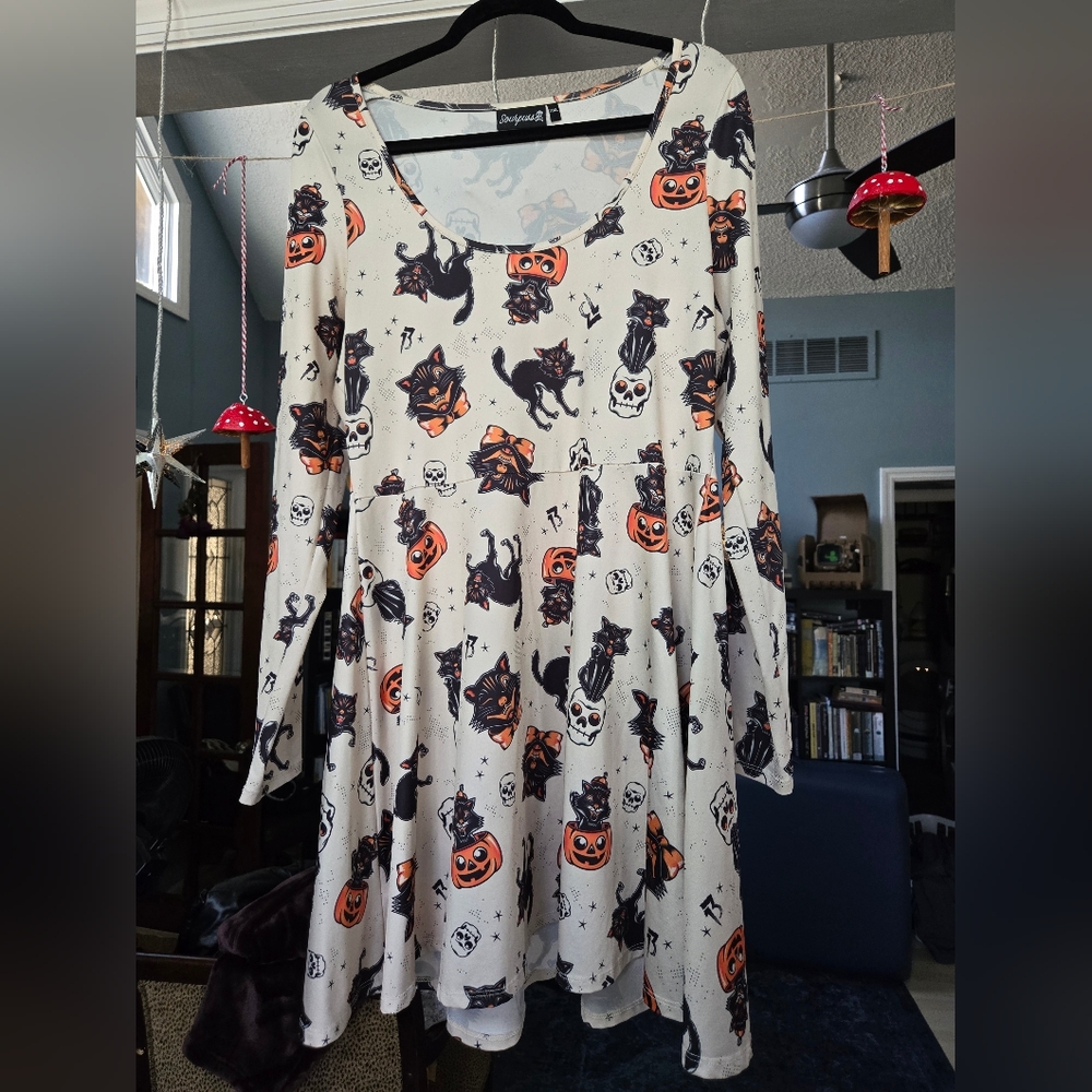 HTF Sourpuss Halloween Skater FIT & Flare Dress Cats Pumpkins Skulls
